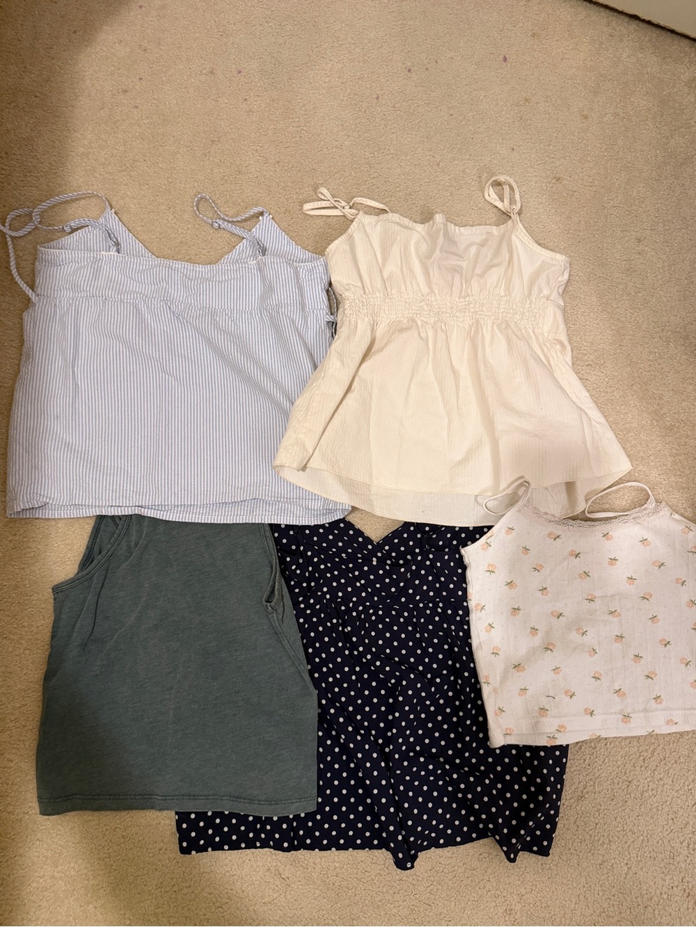 Brandy Melville tank top bundle of 5 - Picture 8 of 8